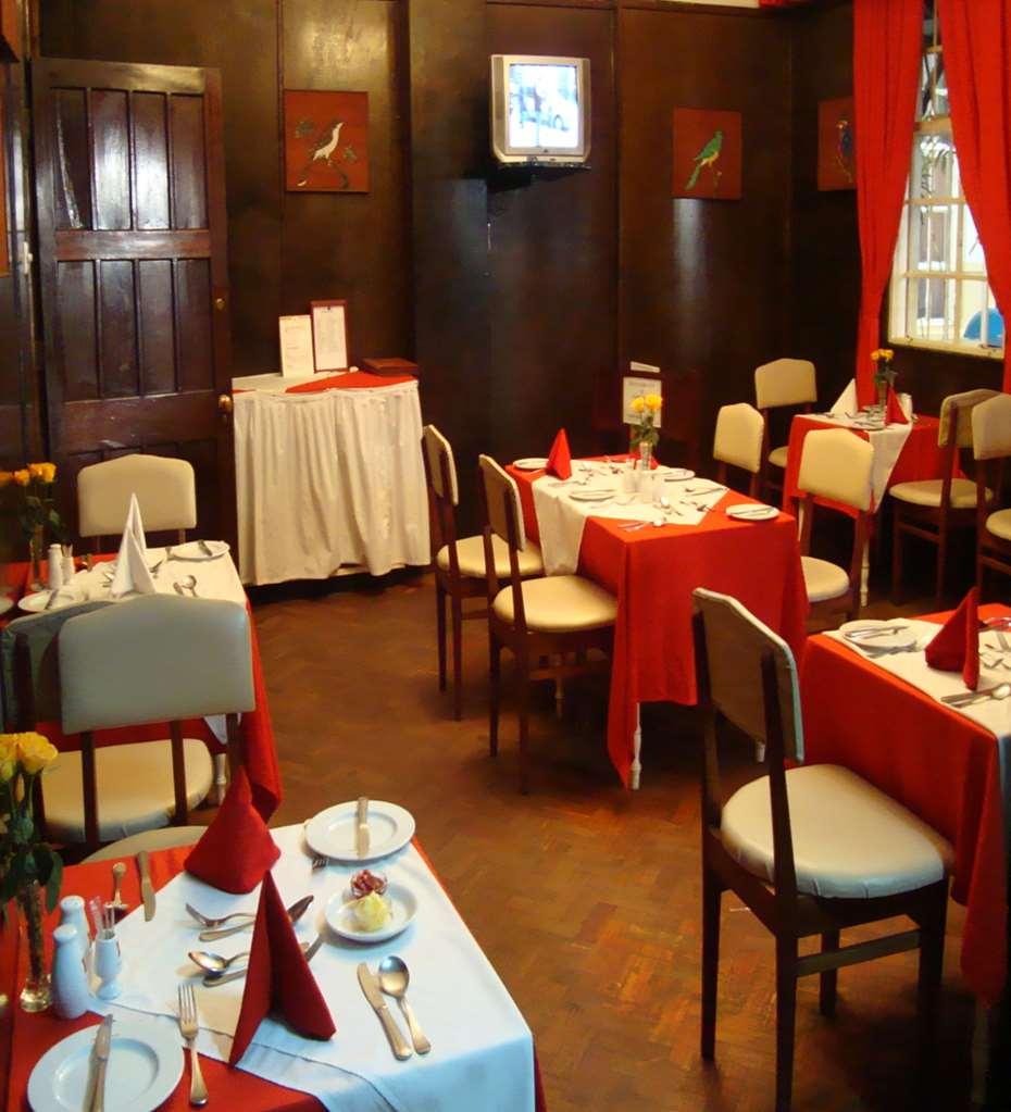 The Oakwood Hotel Nairobi Restaurant foto