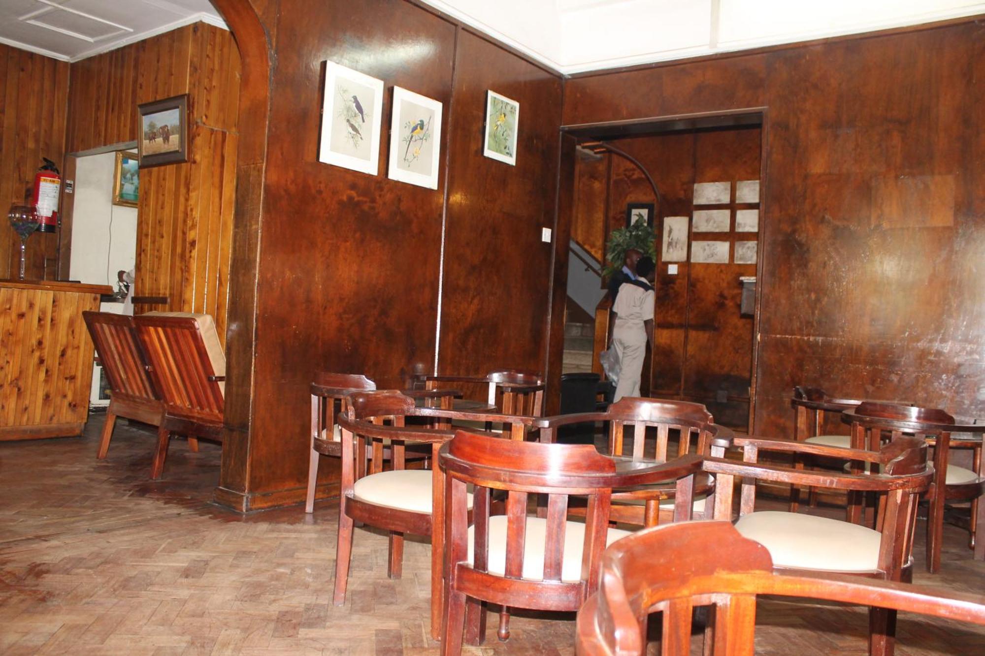 The Oakwood Hotel Nairobi Exterior foto